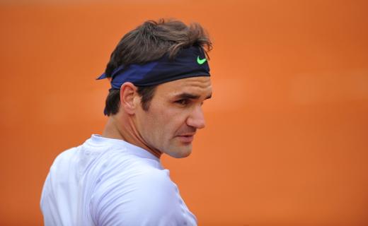 Federer de retour avec une nouvelle raquette à Hambourg