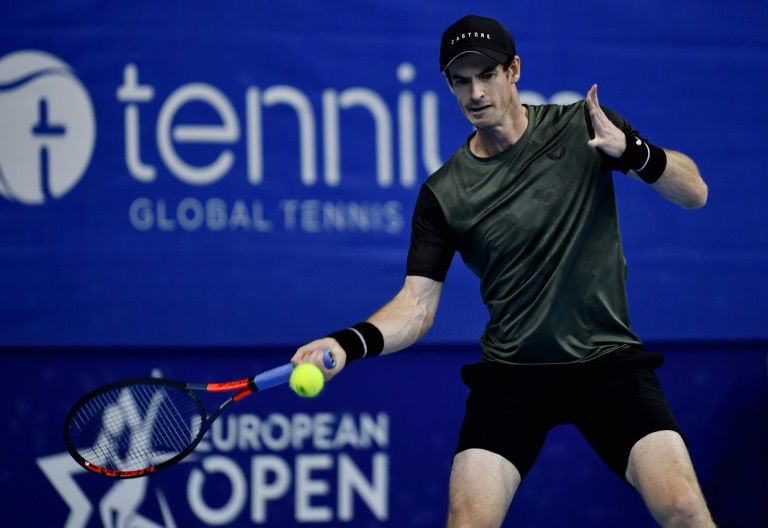 Andy Murray se qualifie pour le deuxième tour à Anvers