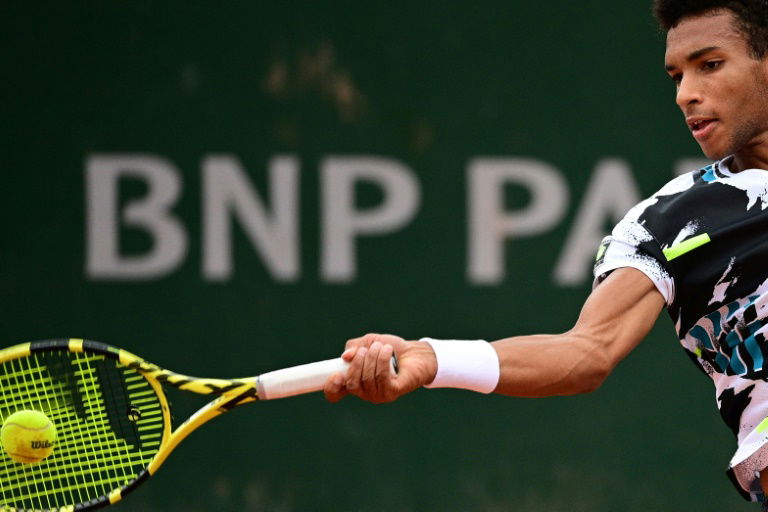 Auger-Aliassime hopes it's sixth time lucky in Cologne final