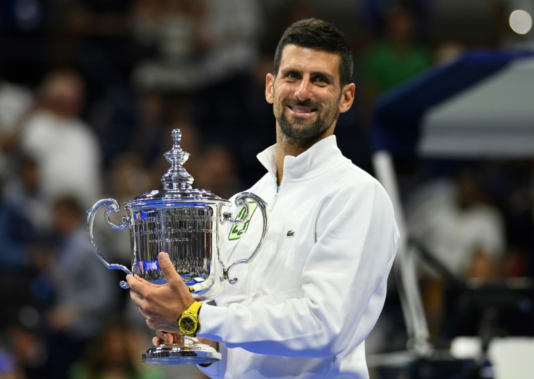 Djokovic not setting any limit on Grand Slam titles
