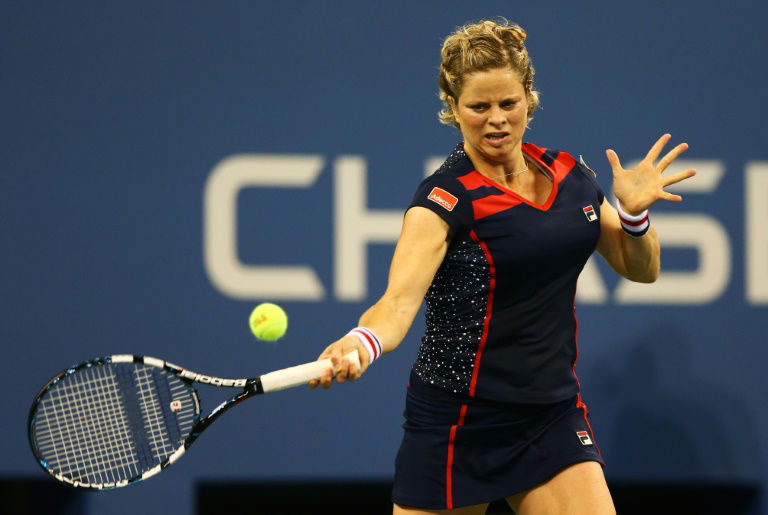Clijsters comeback delayed by knee injury
