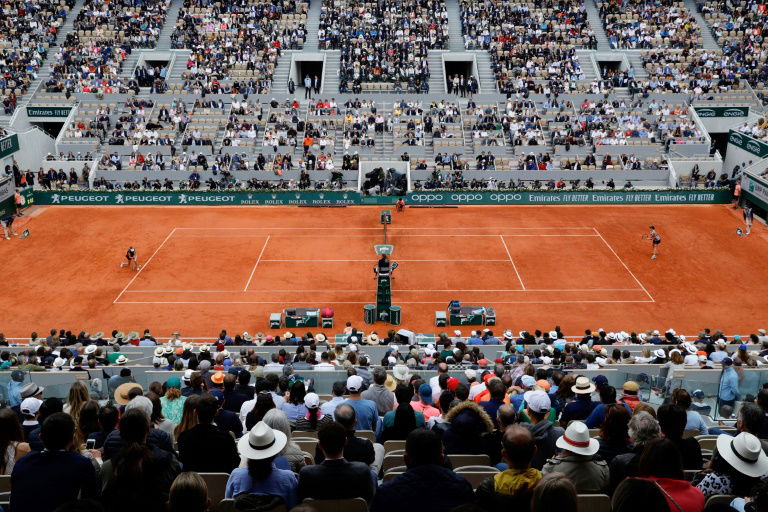Cancel French Open rather than play without spectators: Leconte