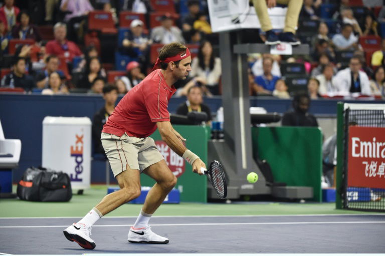 Masters 1000 de Shanghai: Federer, très nerveux, éliminé par Zverev