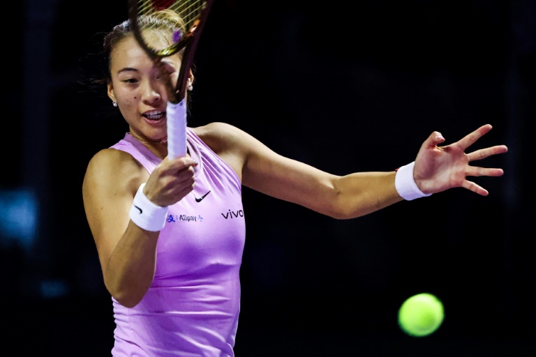 Masters WTA: Zheng surclasse Krejcikova et se qualifie en finale