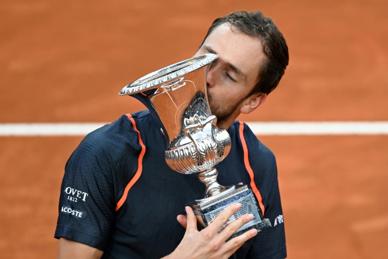 'I never thought I could win clay title,' says Medvedev