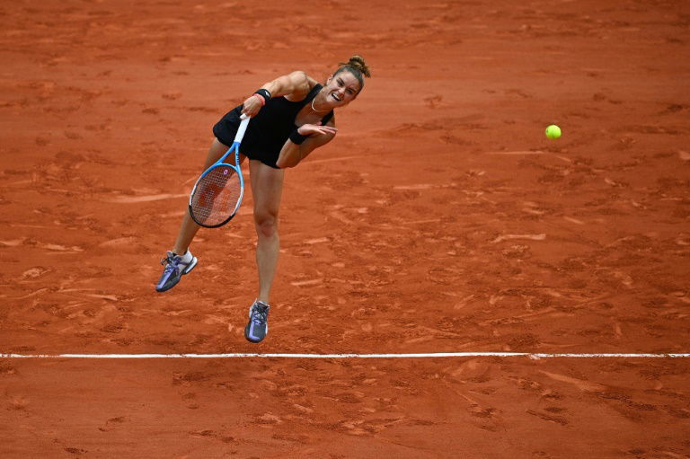 Perfect strangers as first-time quartet contest French Open semi-finals