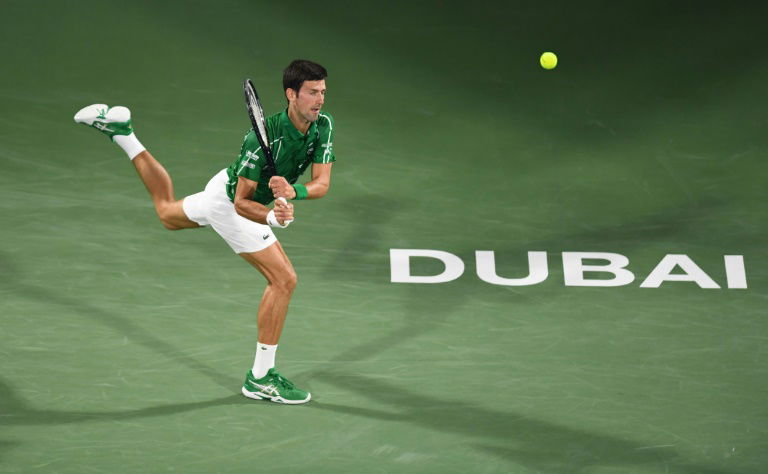 Djokovic en finale à Dubaï pour un cinquième titre