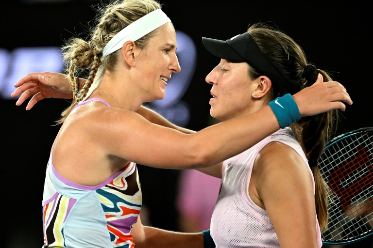 Azarenka beats 'fears of failing' for first Melbourne semi in 10 years