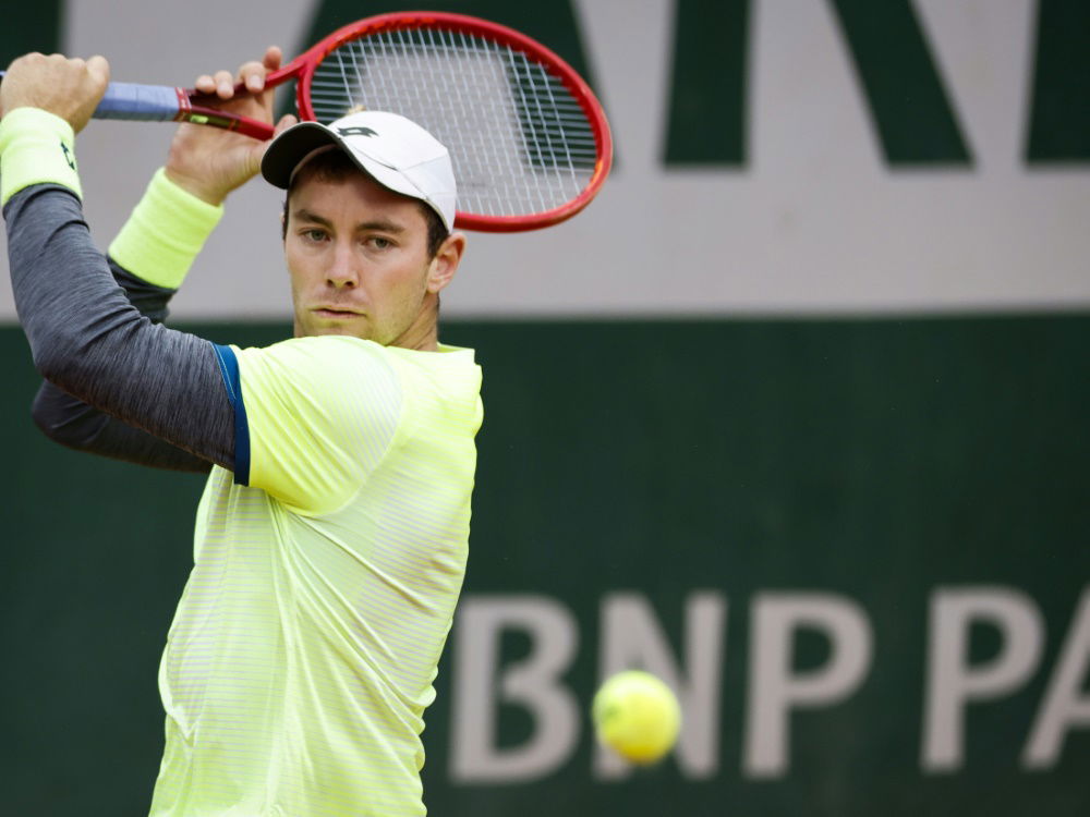 Koepfer erreicht zweite Runde bei den French Open und trifft auf Wawrinka