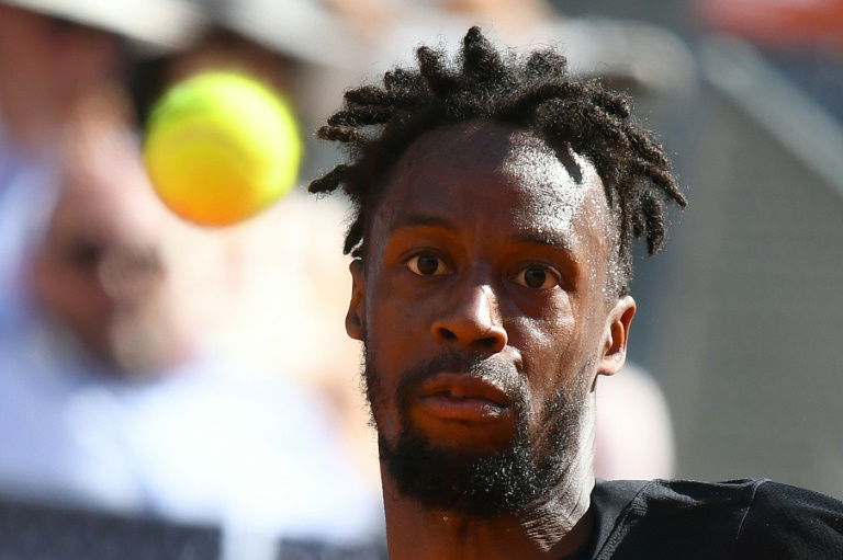 Roland-Garros: Monfils persiste, et continue à