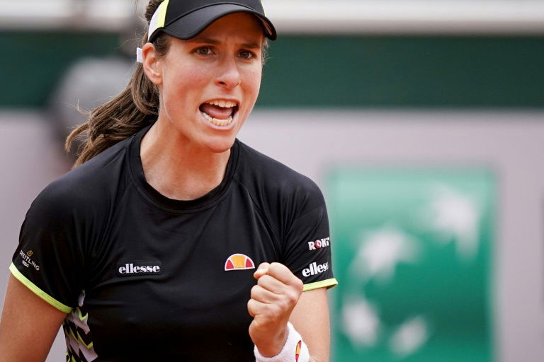 Konta cruises into round two in Birmingham