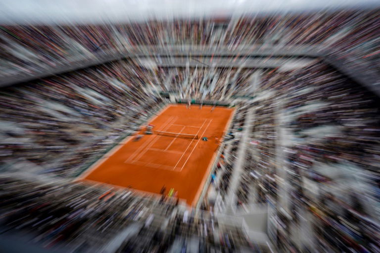 Avant même son envol, Roland-Garros en zone de turbulences