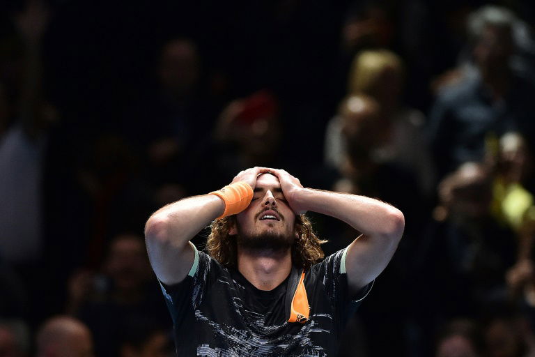 Tsitsipas fait plier Thiem en finale et remporte le Masters