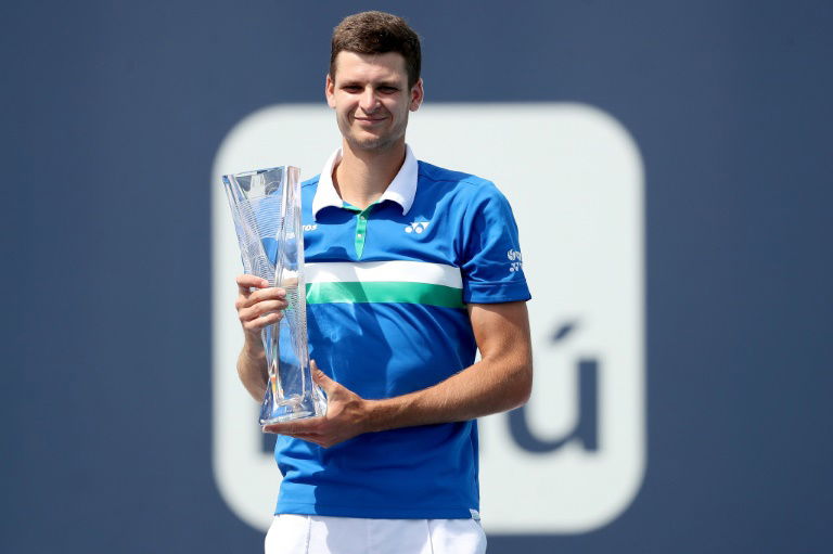 El polaco Hurkacz conquista el Masters 1000 de Miami y frena la ascensión de Sinner