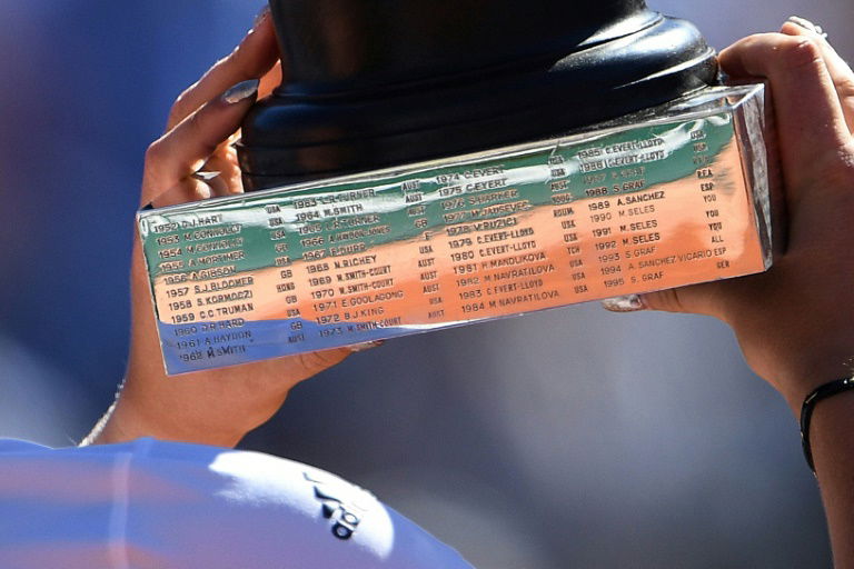 Sue are you? Roland Garros red-faced over 43-year trophy error