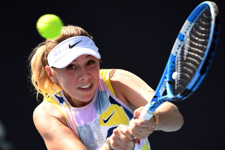 Anisimova rallies to beat Dolehide in Charleston