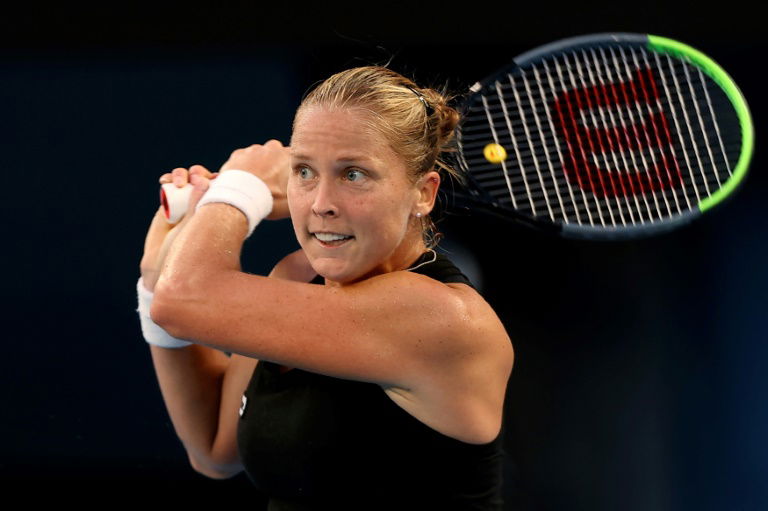 Unseeded Rogers stuns third seed Konta in Adelaide
