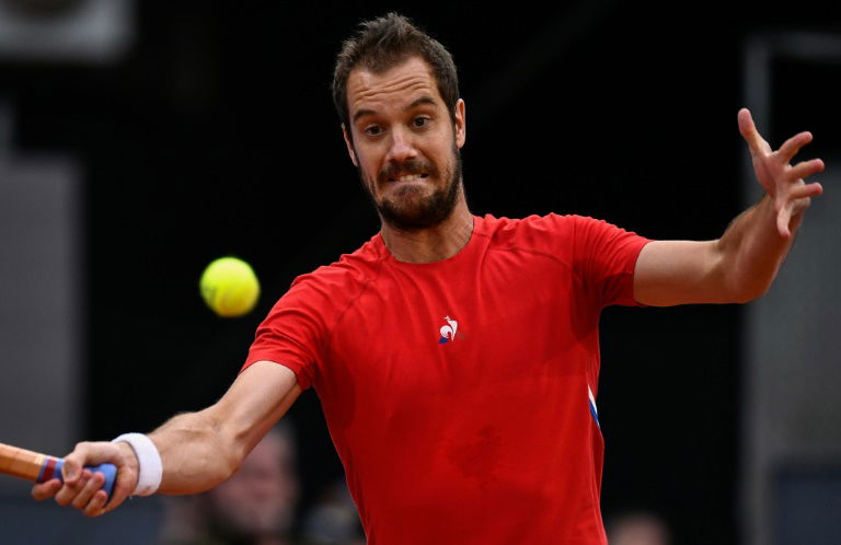 Lyon: Gasquet sauve 2 balles de match avant de battre péniblement le 199e mondial