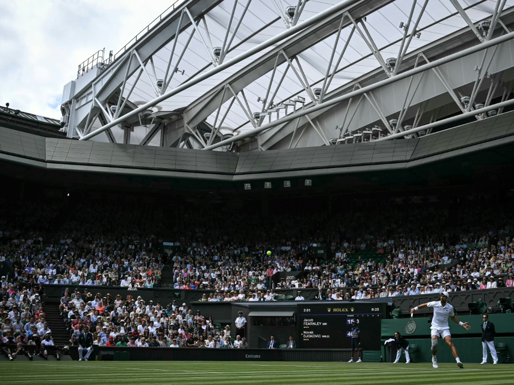 Wimbledon:  Djokovic wackelt erstmals 