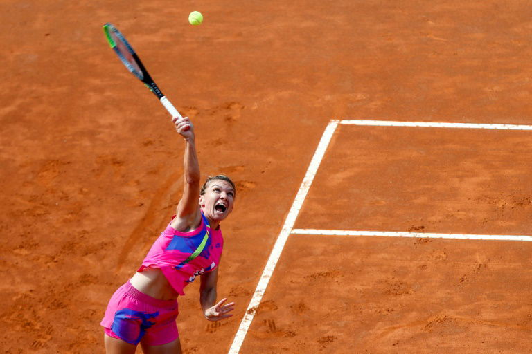 Roland-Garros: Halep, les pieds sur terre