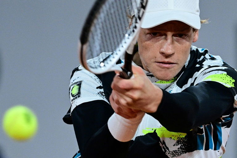 Italian teen Sinner sets up Zverev rematch in Cologne