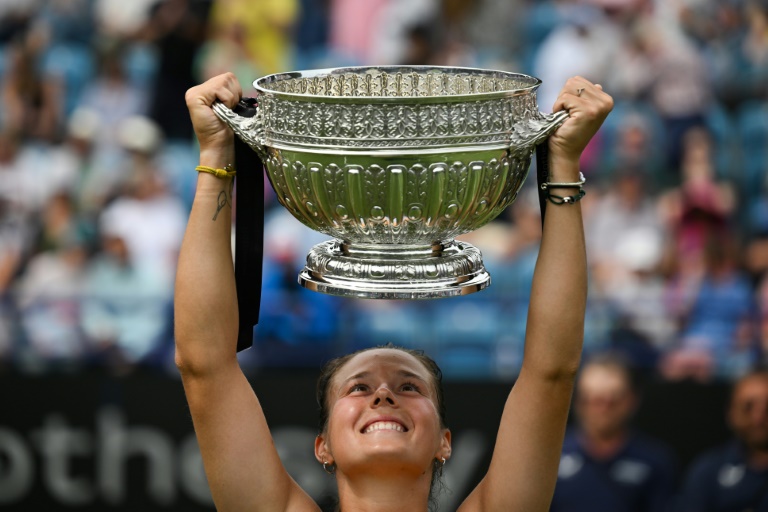 Second-time lucky for Kasatkina as she wins Eastbourne WTA final