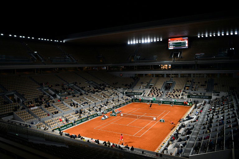 Le tournoi de Roland-Garros reporté d'une semaine (source proche de l'organisation)