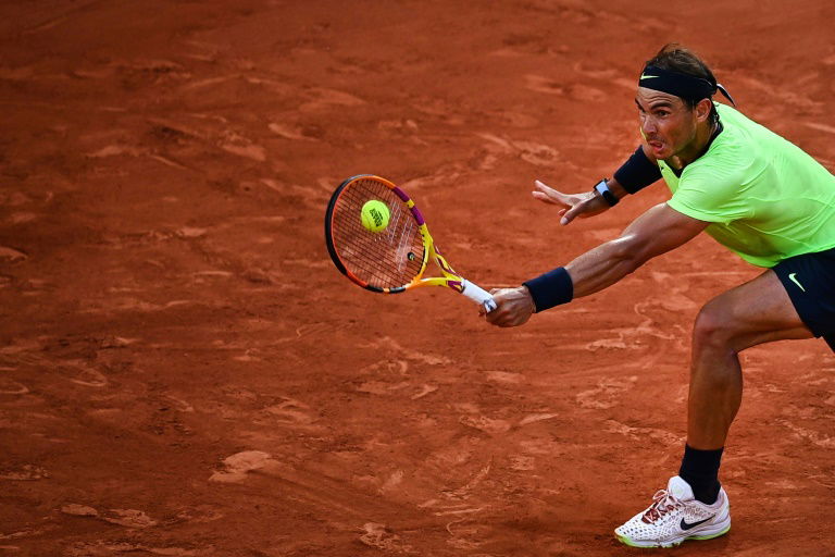 Roland-Garros: coup d'arrêt ou coup de grâce pour Nadal ?