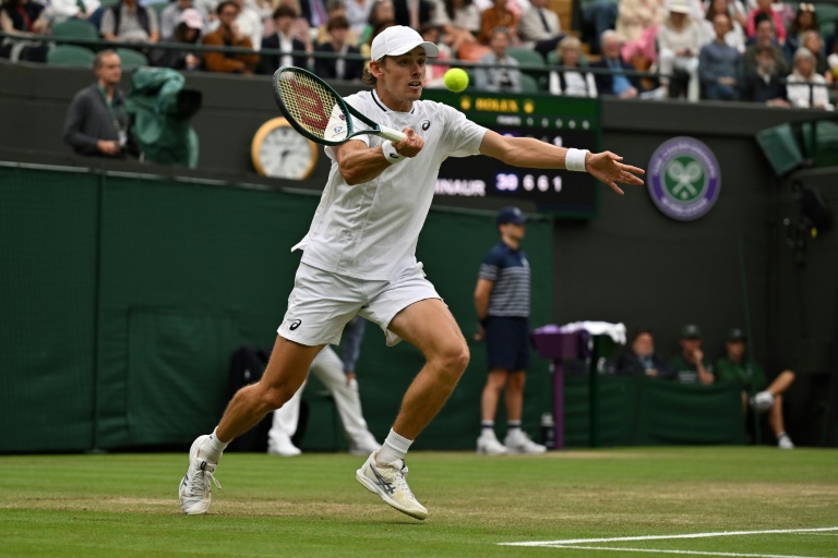 Wimbledon: Arthur Fils, dernier Français en lice, battu en 8e de finale par De Minaur