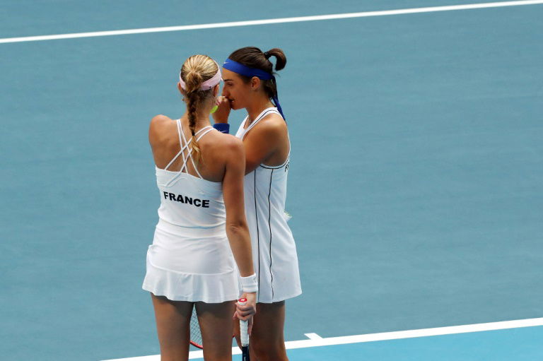 Fed Cup: Mladenovic et Garcia s'imposent en double, la France sacrée en Australie
