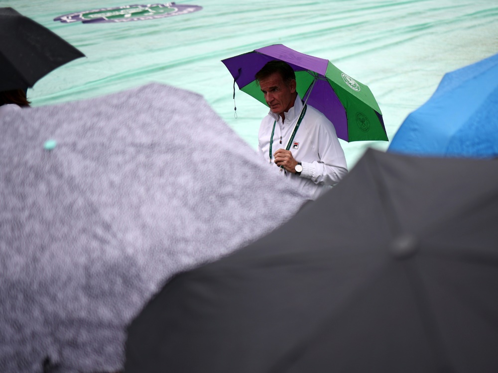 Regen in Wimbledon:  Niemeier muss lange warten