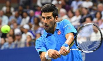 Djokovic rejoint Tsonga en 1/4 à New York 