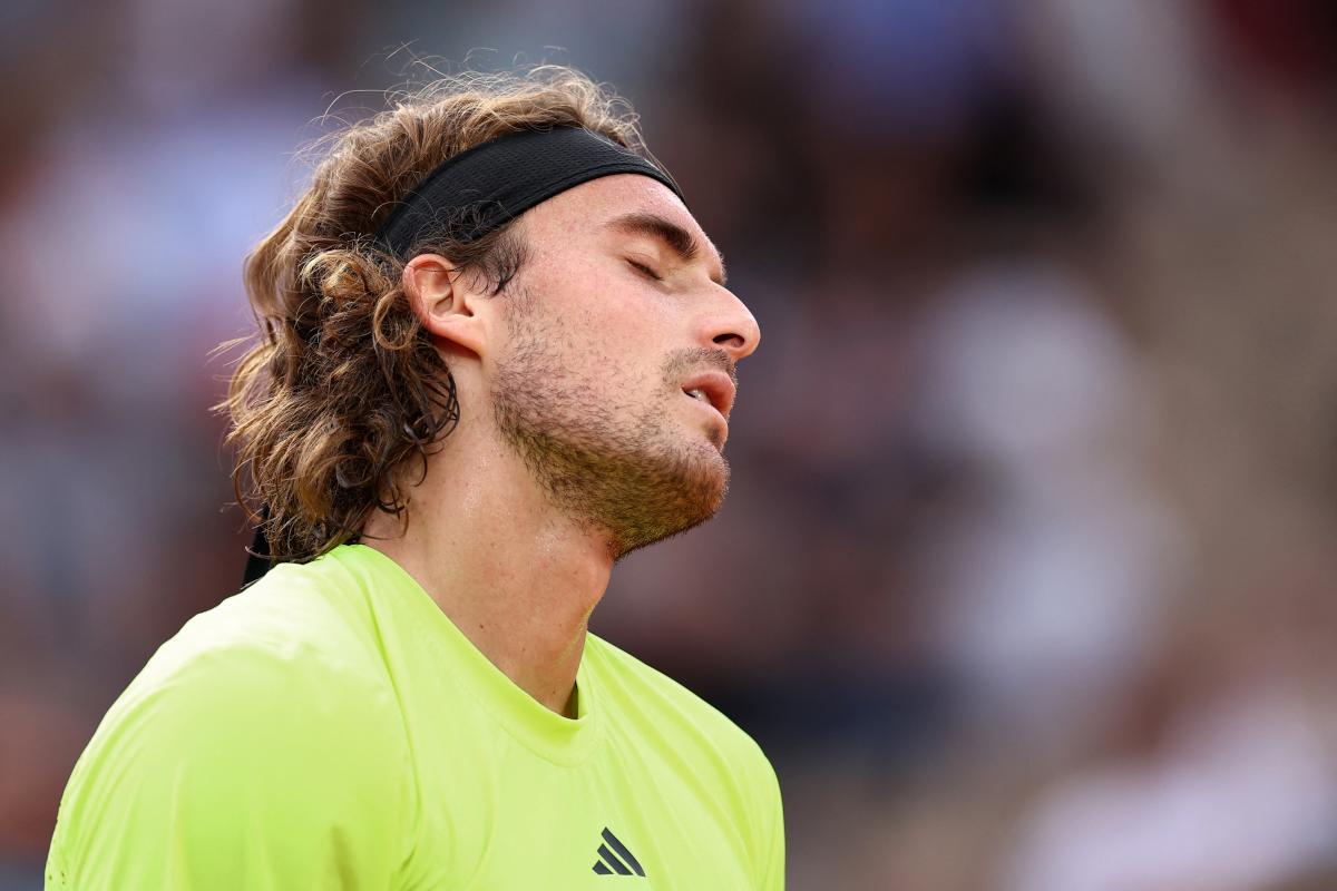 « J’ai joué de manière immature par moments », raisonne Tsitsipas après son élimination au deuxième tour de Roland-Garros