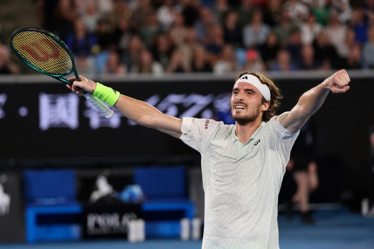 Tsitsipas sans pitié pour Van Assche.