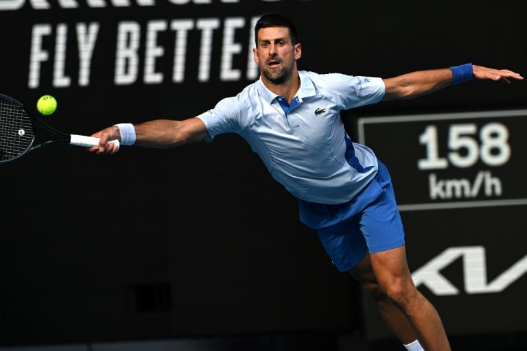 Djokovic veszített egy szettet Basavareddy ellen, de továbbjutott