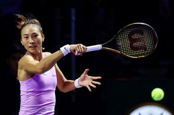 Outgoing finalist Zheng overcomes Todoni hurdle at Australian Open