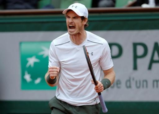 Murray s'offre le 1er set face à Djokovic 