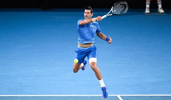 Djokovic finit en roue libre pour ses débuts à l'Open d'Australie