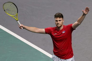 Kecmanovic wins Delray Beach tournament after saving match points