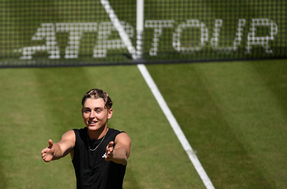 Engel Youngest Player of the 21st Century to Reach Grass-Court Tournament Quarterfinals  