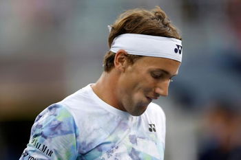 This injury has been with me throughout the entire clay season, says Ruud after his defeat at Roland Garros  