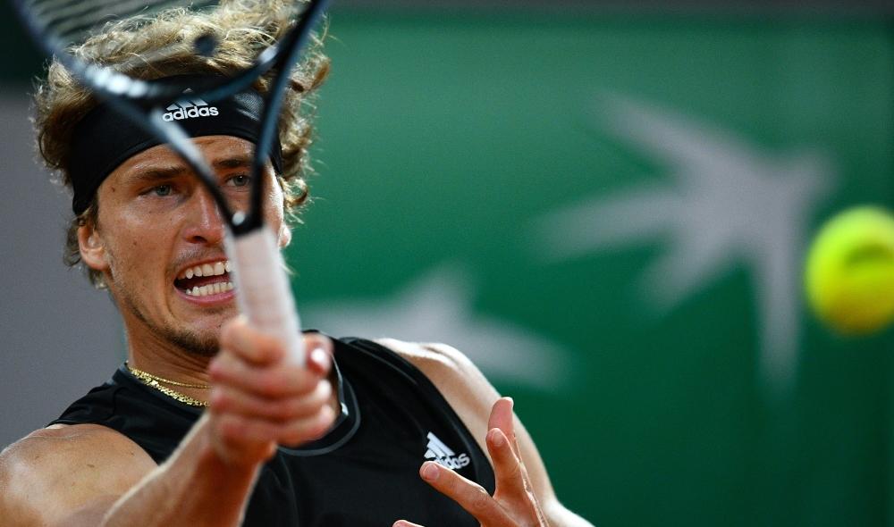 Zverev donne la leçon à Nishikori 