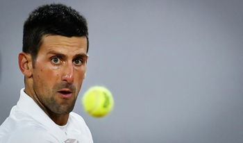 Djokovic en piste sur le Chatrier