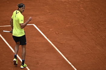 Zverev se osvećuje Tienu i prolazi u drugo kolo u Roland-Garrosu
