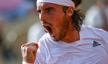 Tsitsipas beats Zverev to reach French Open final