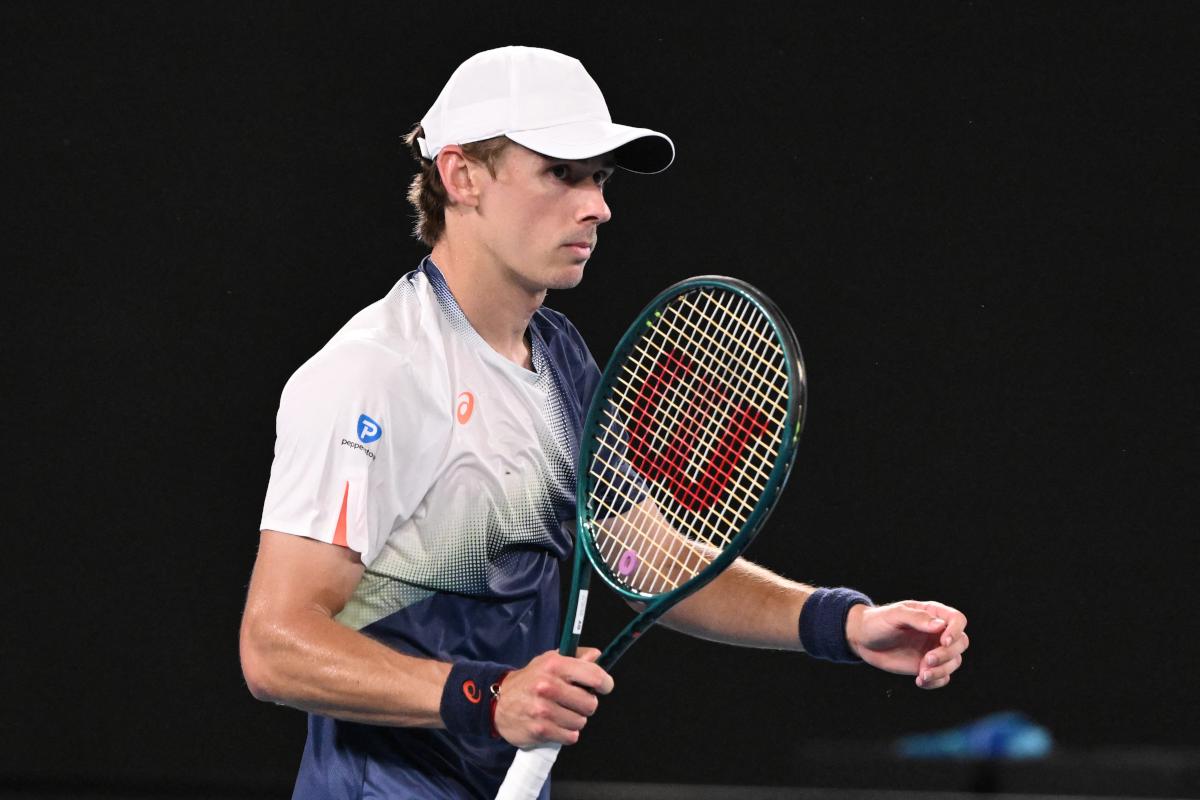 De Minaur sincero sobre los cambios en su juego: «He entendido que en tierra batida no se trata solo de golpear fuerte»  