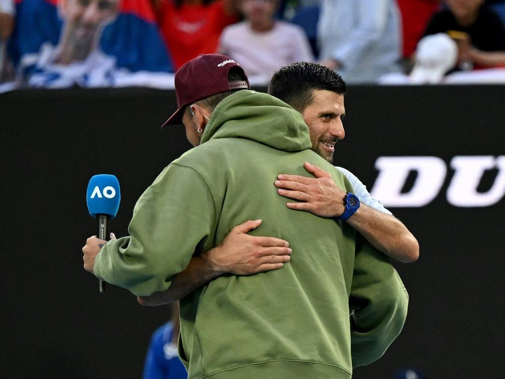 Video - Djokovic háo hức chơi cùng Kyrgios