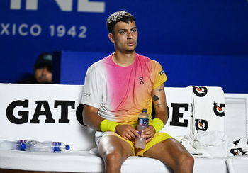 Cobolli triumphiert gegen Baez in Bukarest und gewinnt seinen ersten Titel auf der ATP-Tour  