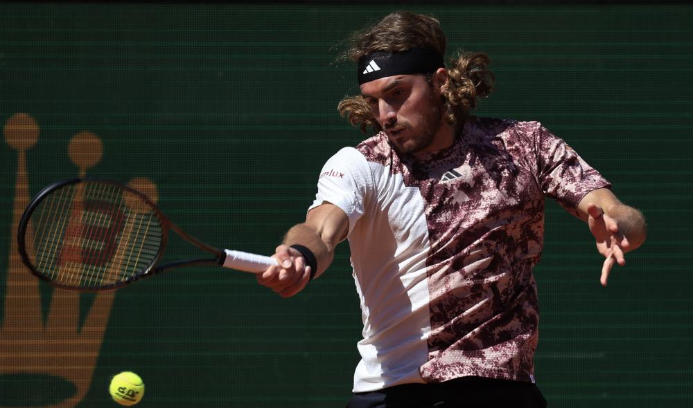 Tsitsipas en quarts sans forcer à Monte-Carlo. Le double tenant du titre a pris assez facilement la mesure de Jarry sur l'ocre du Central. 2 breaks, un dans chaque manche, et 1h33 de jeu.