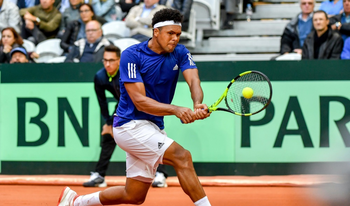 Tsonga est en piste face à Lajovic pour tenter de rapporter le point de la victoire à la France dans sa demie contre la Serbie